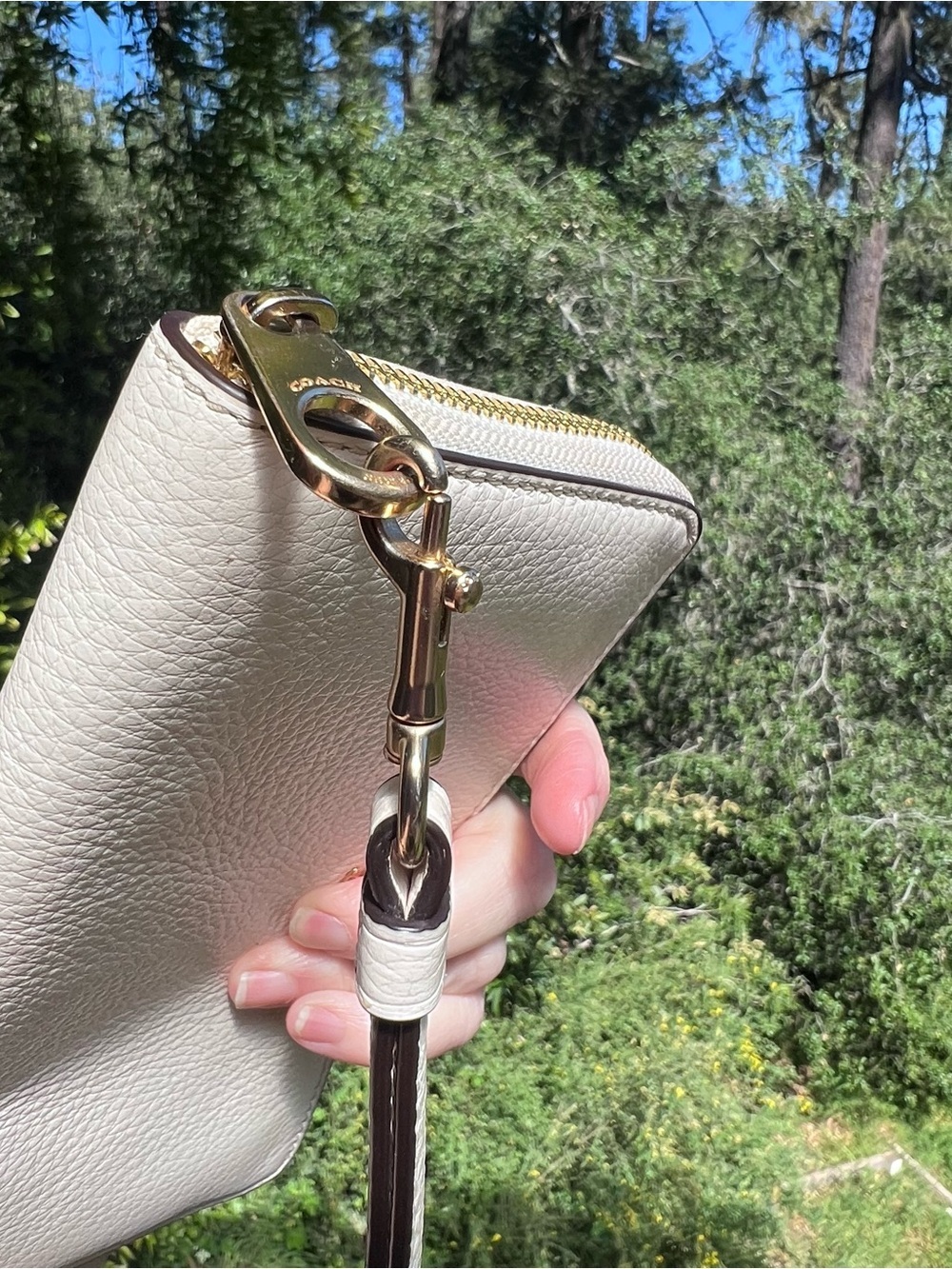 COACH Long Zip-Around White Pebble Leather Wallet with Gold Hardware AUTHENTIC - Picture 7 of 11